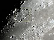 Cratera J HERSCHEL