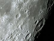Cratera PETAVIUS.